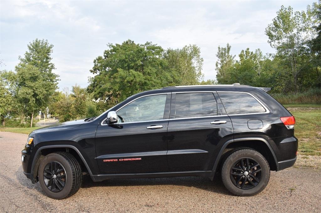 used 2017 Jeep Grand Cherokee car, priced at $14,777