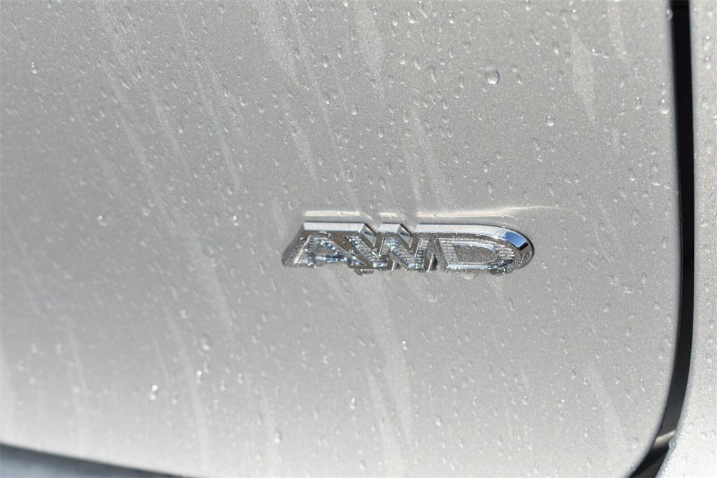 used 2023 Chrysler Pacifica car, priced at $35,177