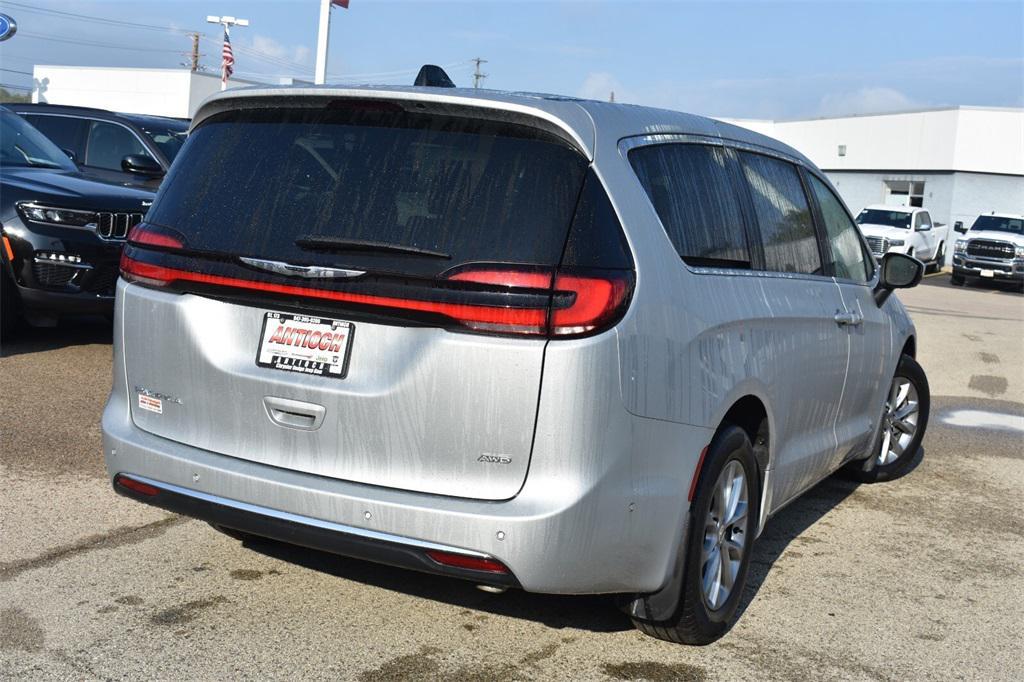 used 2023 Chrysler Pacifica car, priced at $35,177