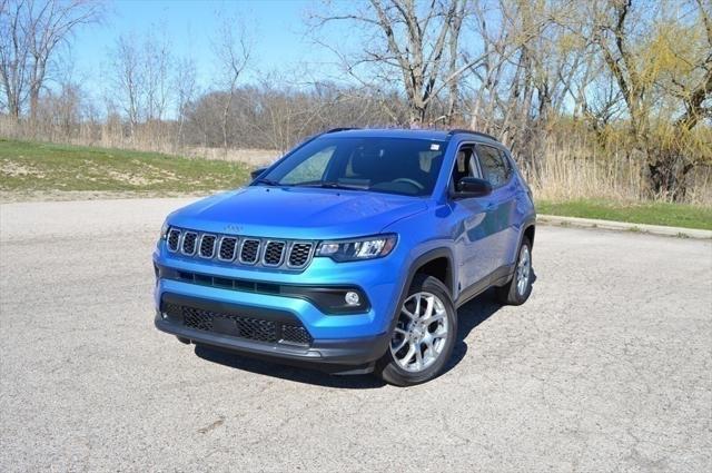 new 2024 Jeep Compass car, priced at $29,292