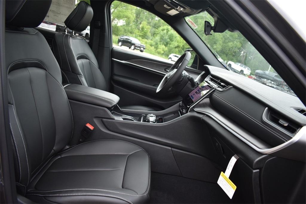 new 2025 Jeep Grand Cherokee L car, priced at $47,243