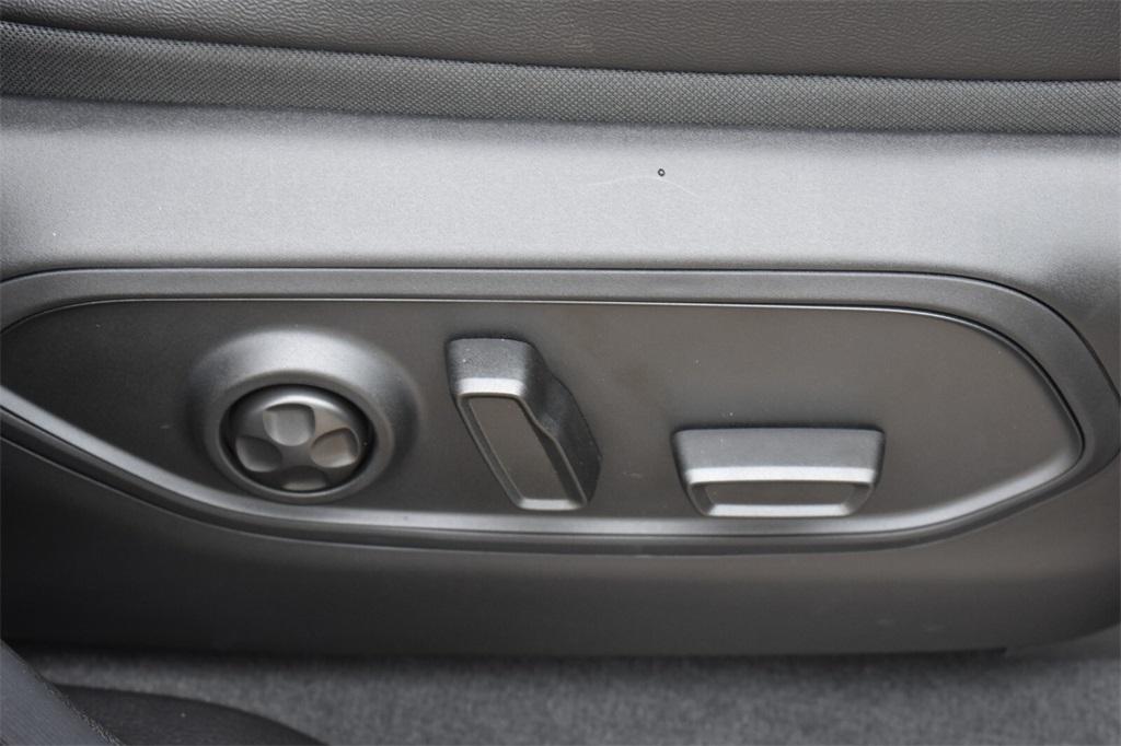 new 2025 Jeep Grand Cherokee L car, priced at $47,243