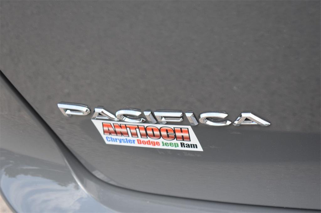 new 2025 Chrysler Pacifica car, priced at $39,605