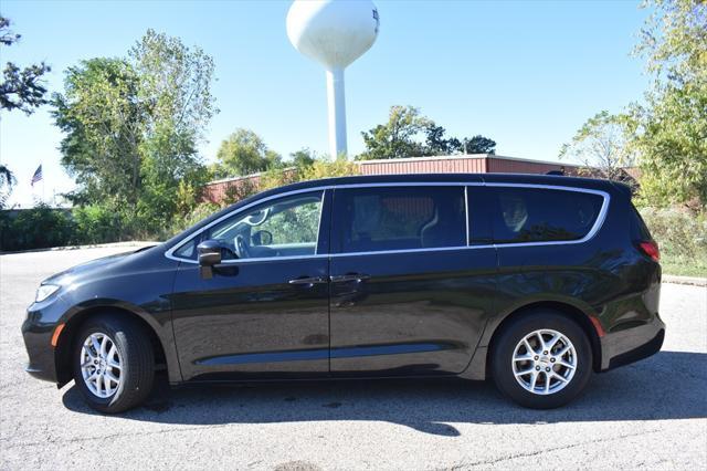 used 2023 Chrysler Pacifica car, priced at $27,946