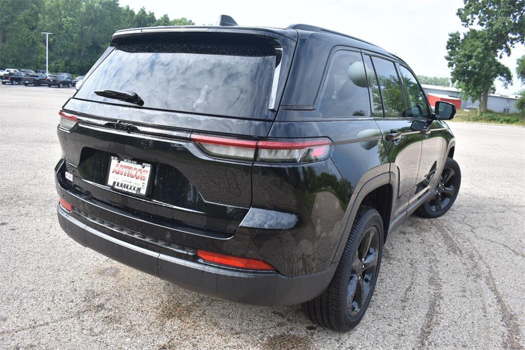 new 2025 Jeep Grand Cherokee car, priced at $39,965