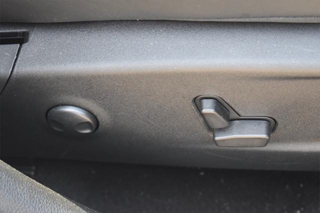 used 2023 Chrysler 300 car, priced at $35,977