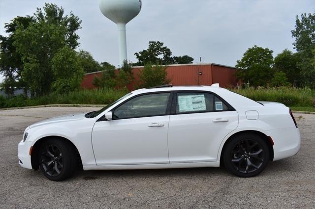 new 2023 Chrysler 300 car, priced at $39,472