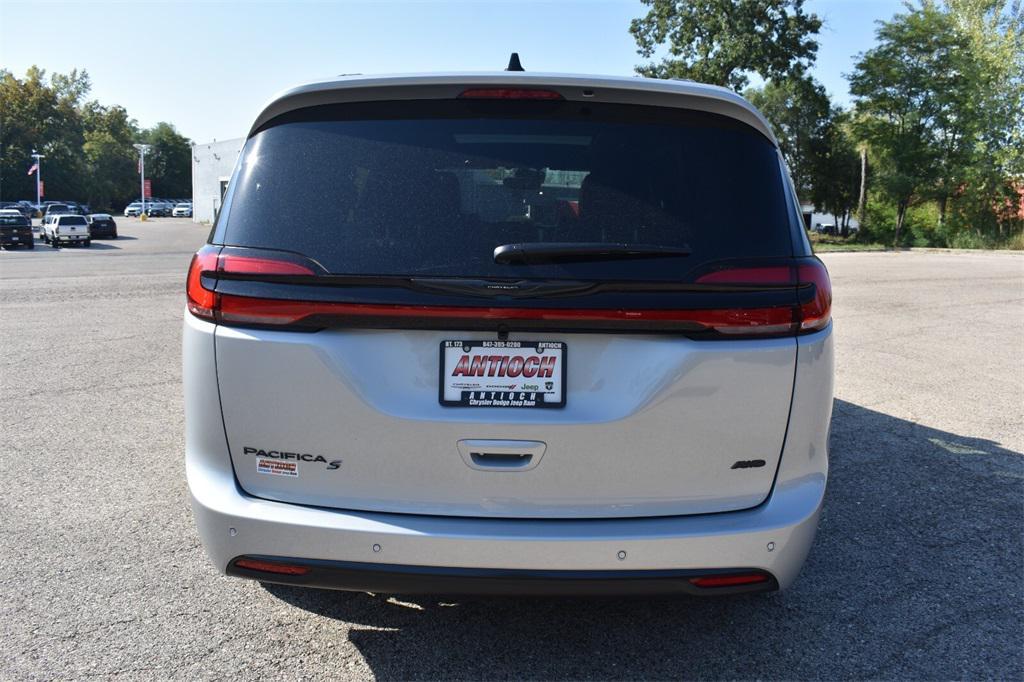 new 2026 Chrysler Pacifica car, priced at $45,860