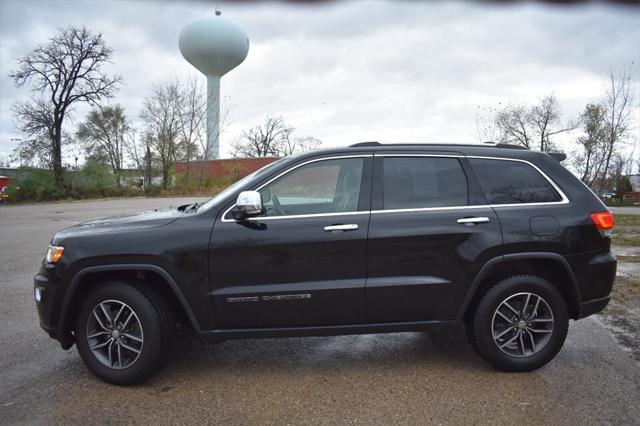 used 2017 Jeep Grand Cherokee car, priced at $17,646