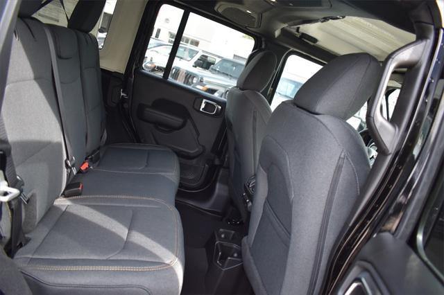 new 2025 Jeep Wrangler car, priced at $47,514