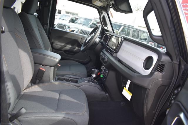 new 2025 Jeep Wrangler car, priced at $47,514