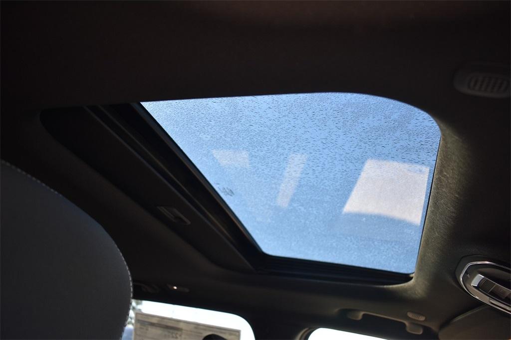 new 2025 Jeep Grand Cherokee car, priced at $39,134