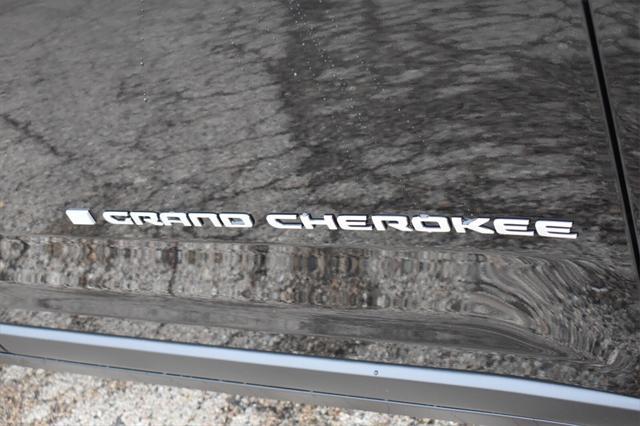 new 2025 Jeep Grand Cherokee L car, priced at $49,556