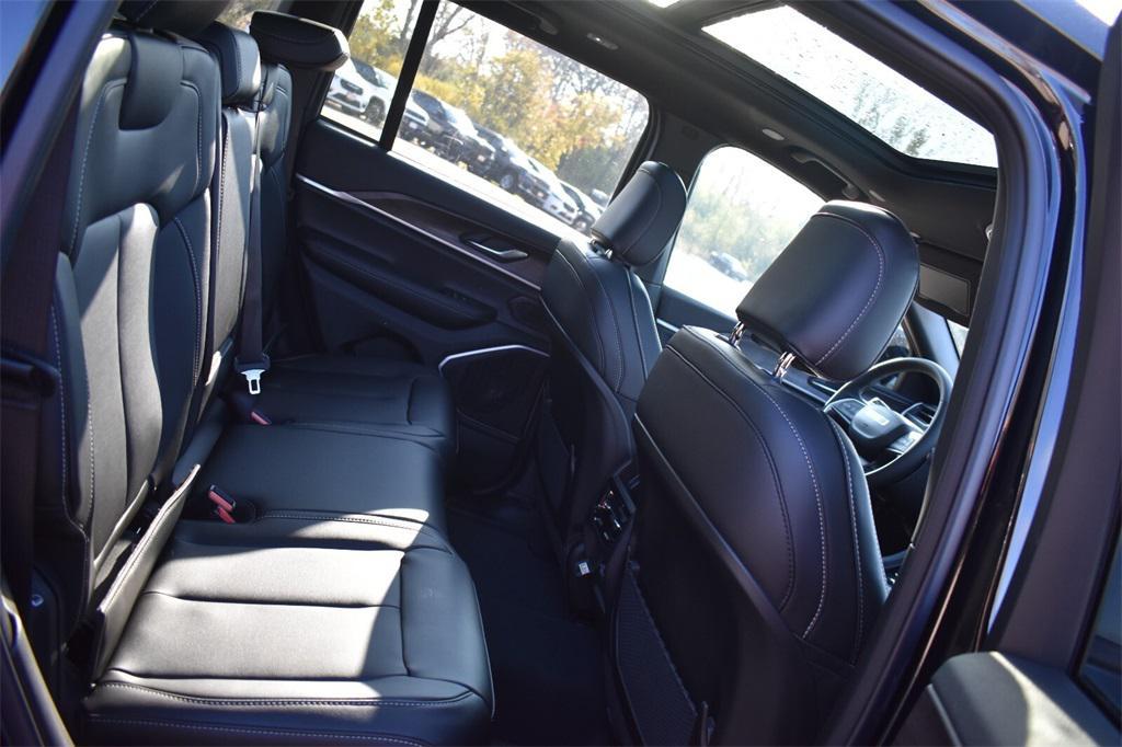 new 2025 Jeep Grand Cherokee car, priced at $49,086