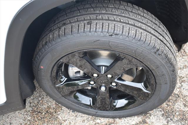 new 2025 Jeep Grand Cherokee L car, priced at $48,474