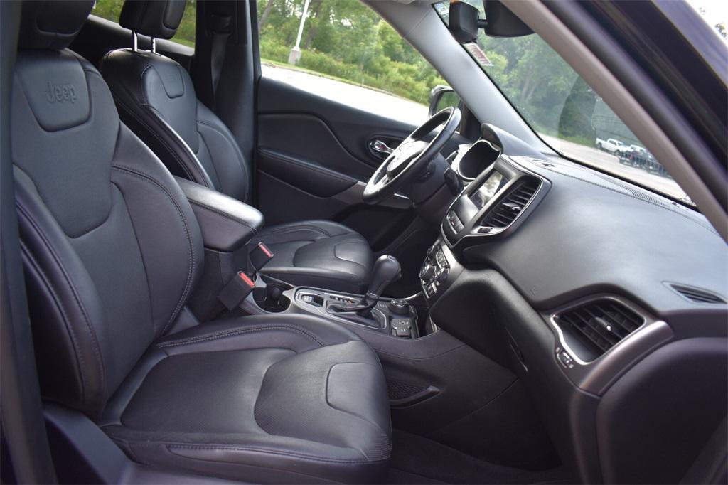 used 2021 Jeep Cherokee car, priced at $24,277