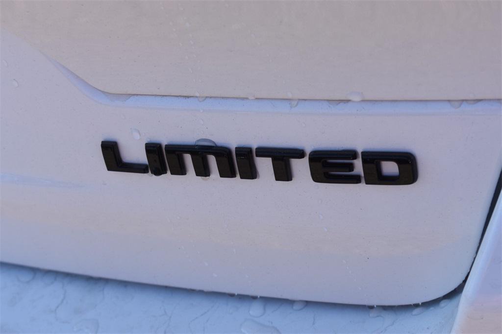 new 2025 Jeep Grand Cherokee car, priced at $49,488