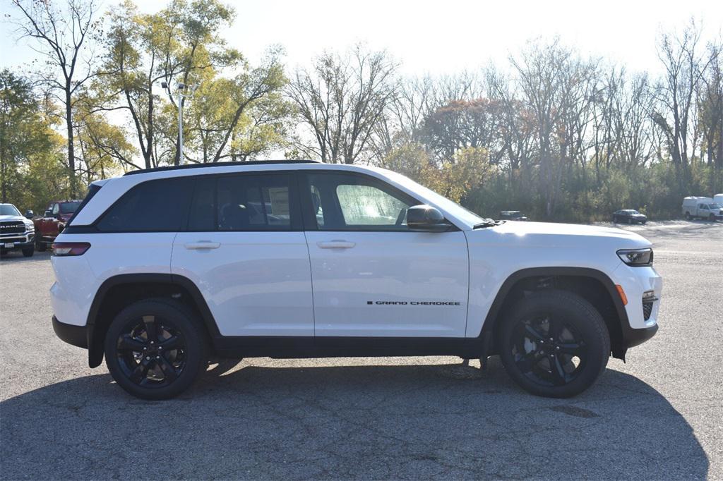 new 2025 Jeep Grand Cherokee car, priced at $49,488
