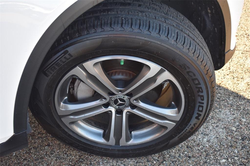 used 2019 Mercedes-Benz GLC 300 car, priced at $19,577