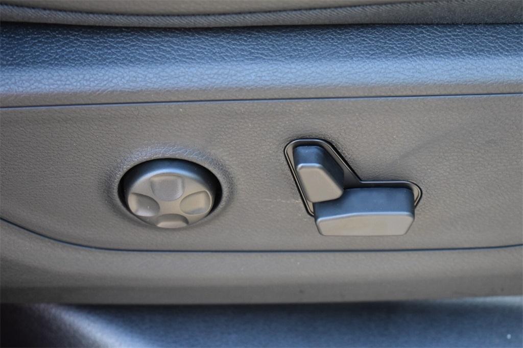 new 2025 Ram 1500 car, priced at $59,129