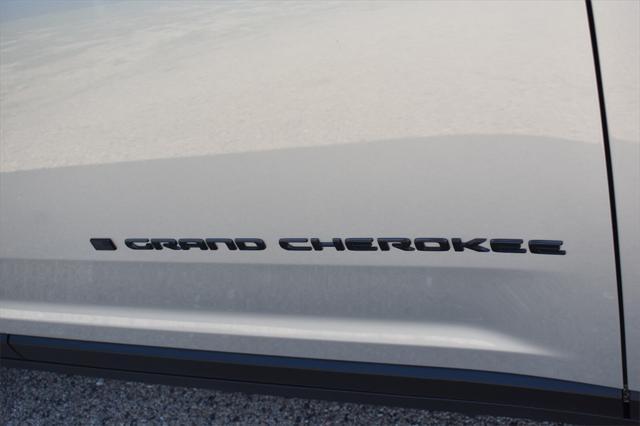 new 2025 Jeep Grand Cherokee L car, priced at $41,952