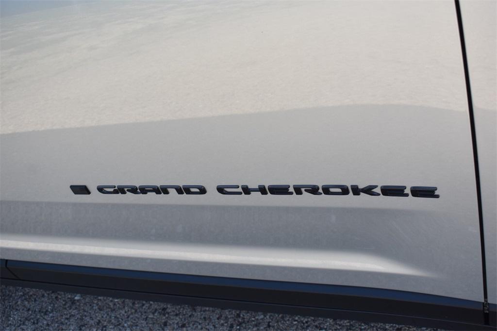new 2025 Jeep Grand Cherokee L car, priced at $41,182
