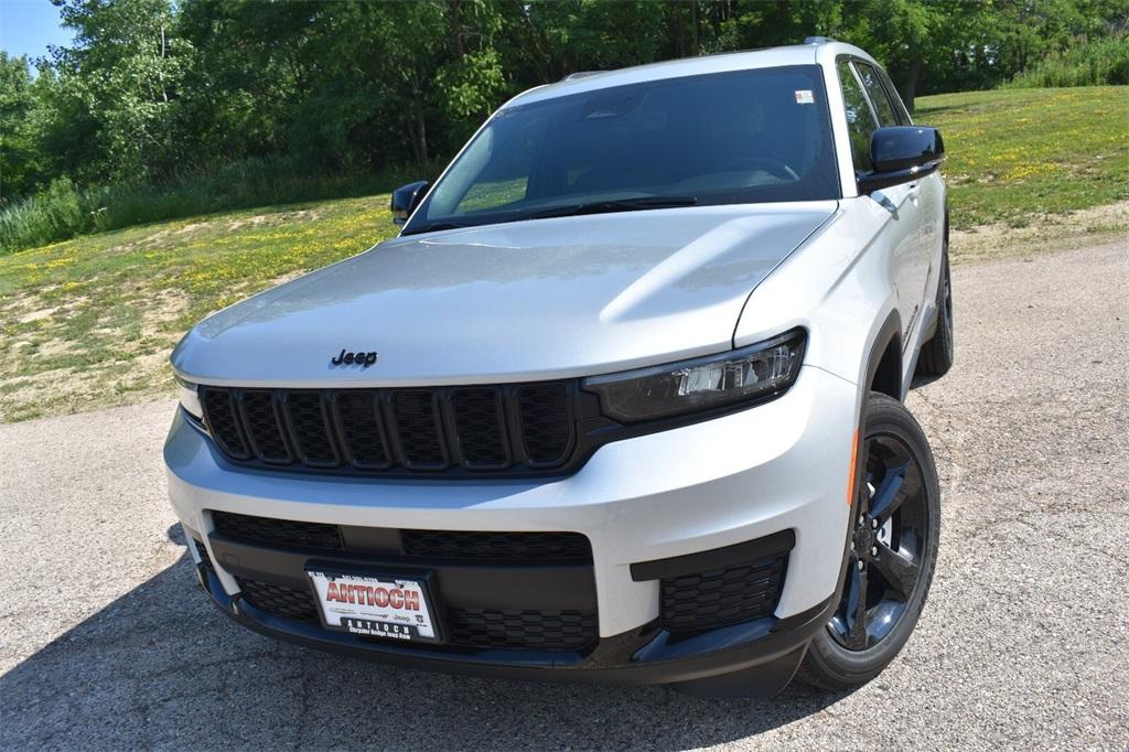 new 2025 Jeep Grand Cherokee L car, priced at $41,182