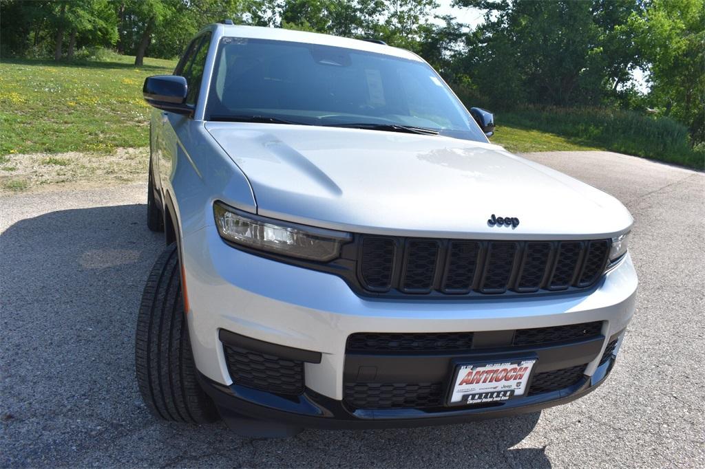 new 2025 Jeep Grand Cherokee L car, priced at $41,182