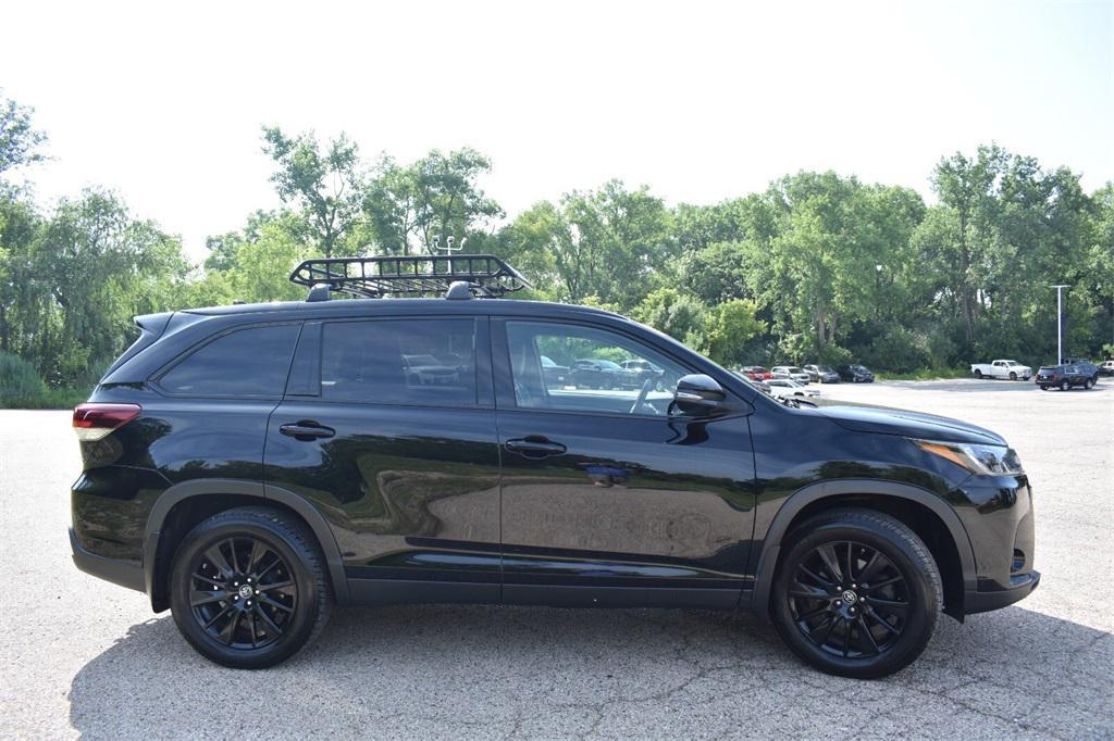 used 2019 Toyota Highlander car, priced at $25,777
