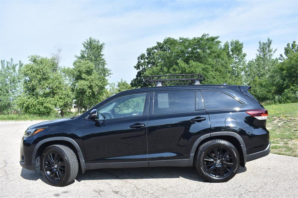 used 2019 Toyota Highlander car, priced at $25,777