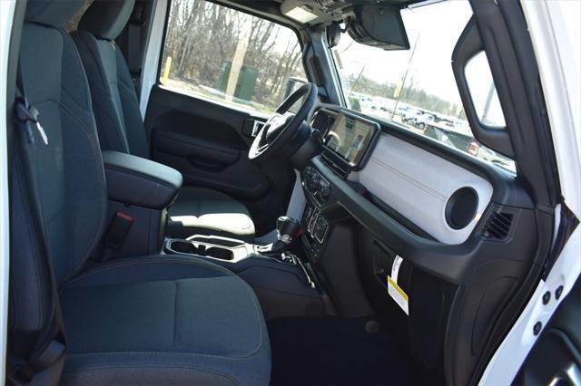 new 2025 Jeep Wrangler car, priced at $47,005