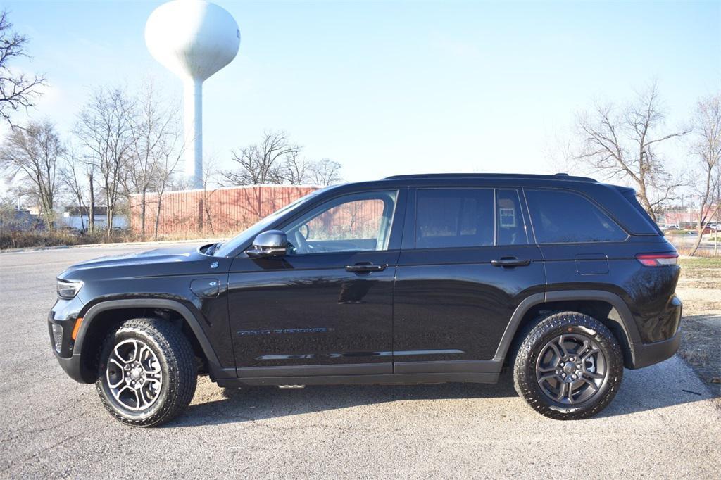 new 2024 Jeep Grand Cherokee car, priced at $57,277