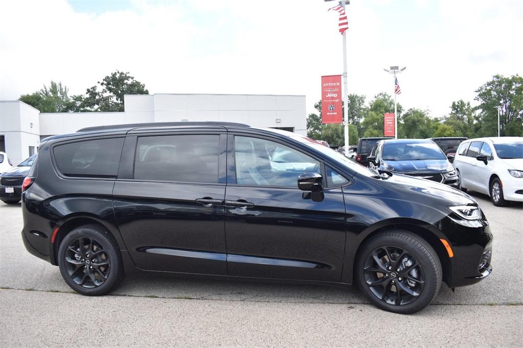 new 2026 Chrysler Pacifica car, priced at $50,325