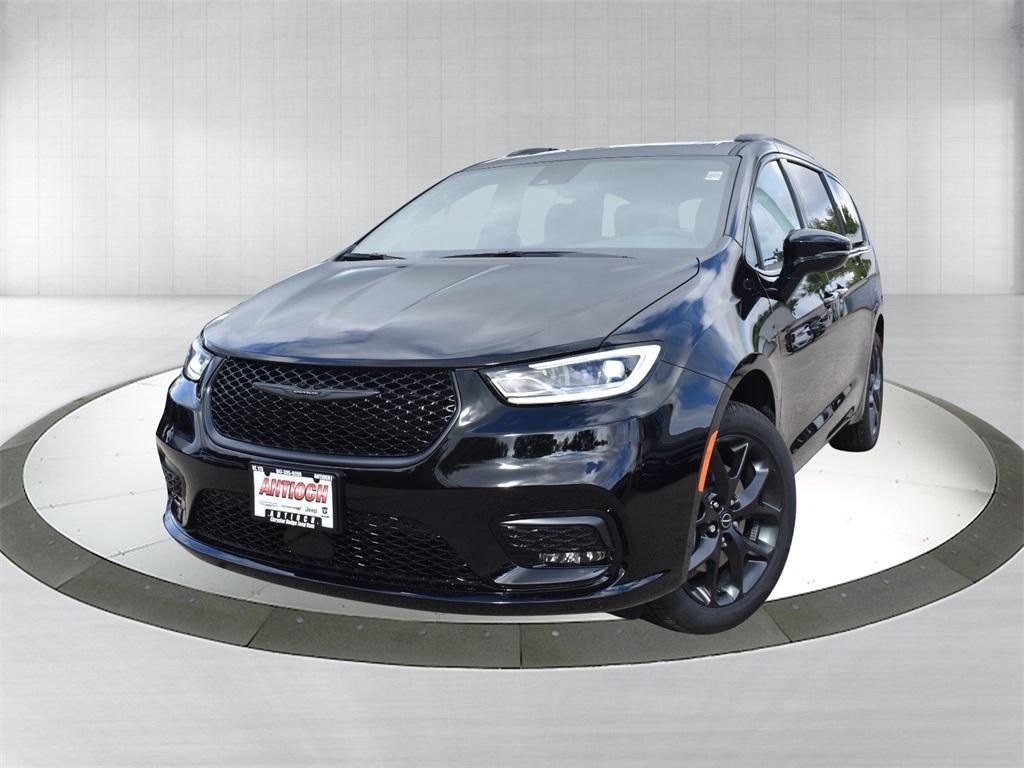 new 2026 Chrysler Pacifica car, priced at $50,325