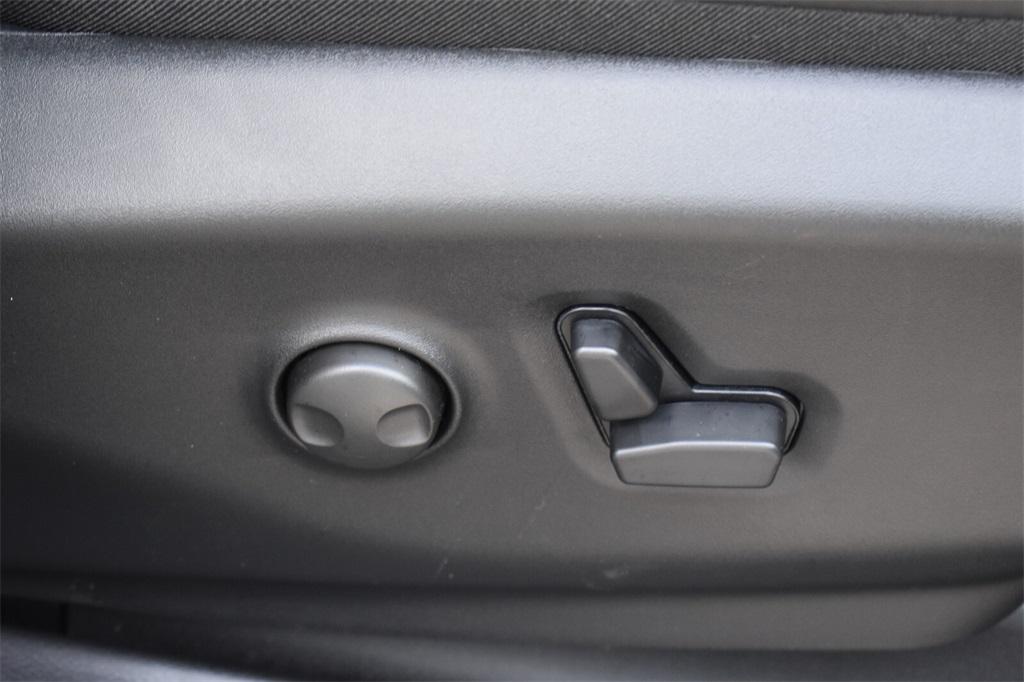 new 2026 Chrysler Pacifica car, priced at $50,325