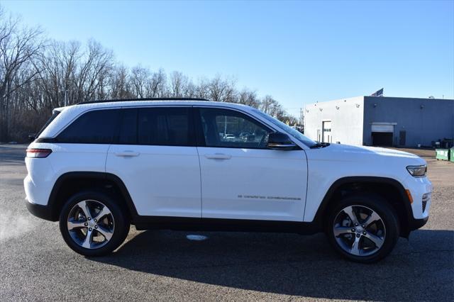 new 2025 Jeep Grand Cherokee car, priced at $46,748
