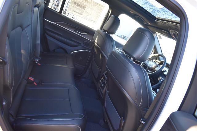 new 2025 Jeep Grand Cherokee car, priced at $46,748