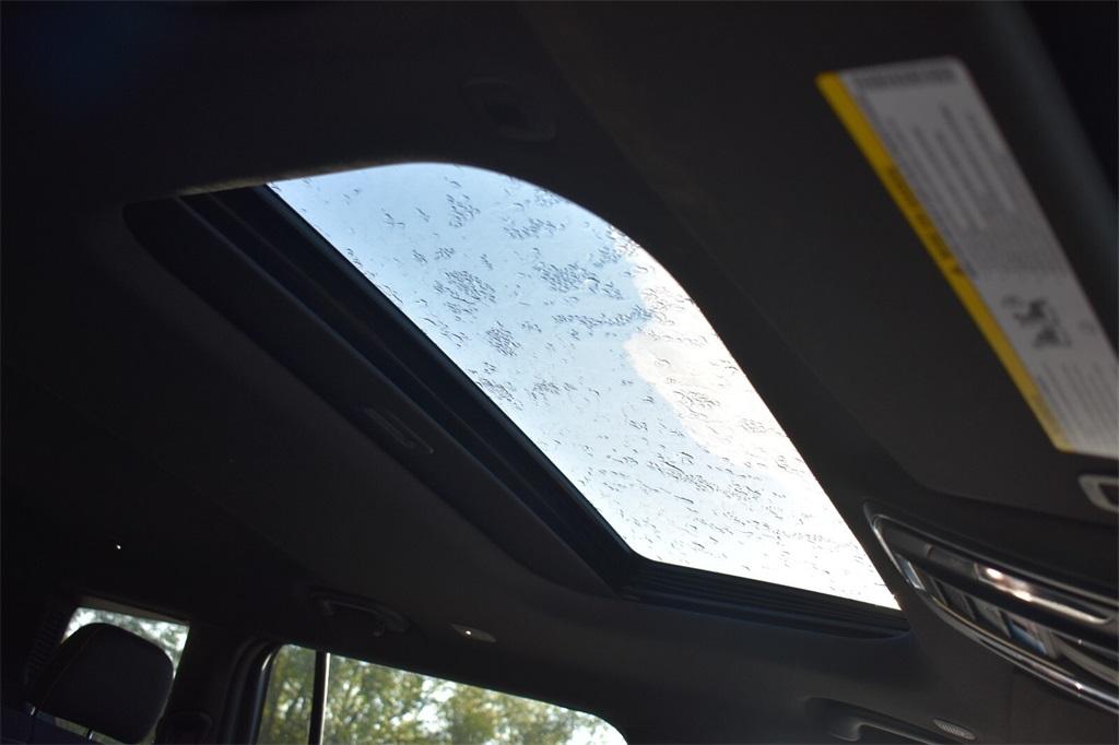 used 2024 Jeep Grand Cherokee L car, priced at $33,777