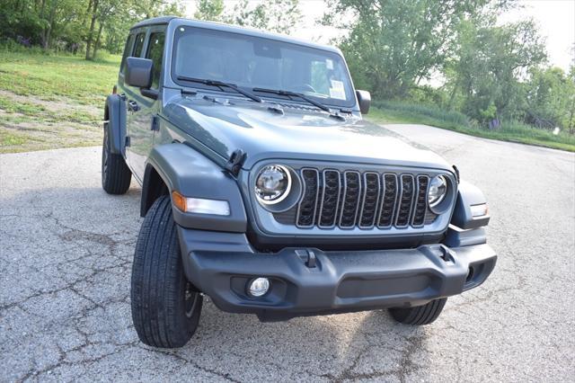 new 2025 Jeep Wrangler car, priced at $45,501