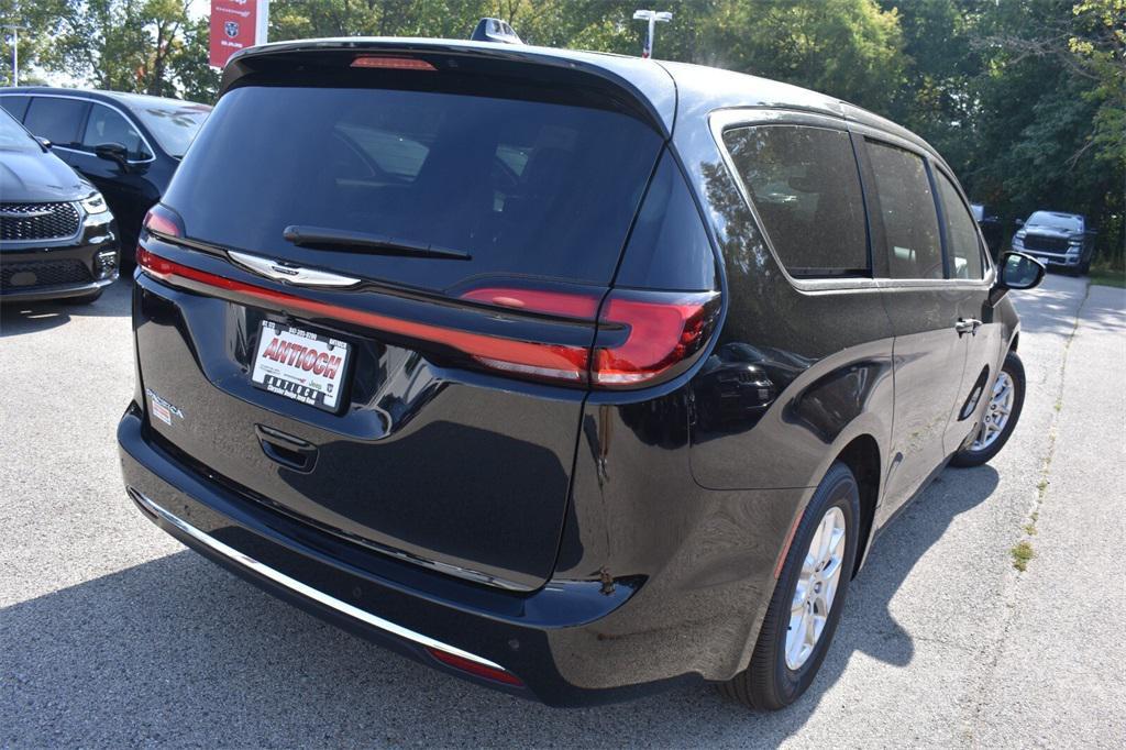 new 2026 Chrysler Pacifica car, priced at $44,566