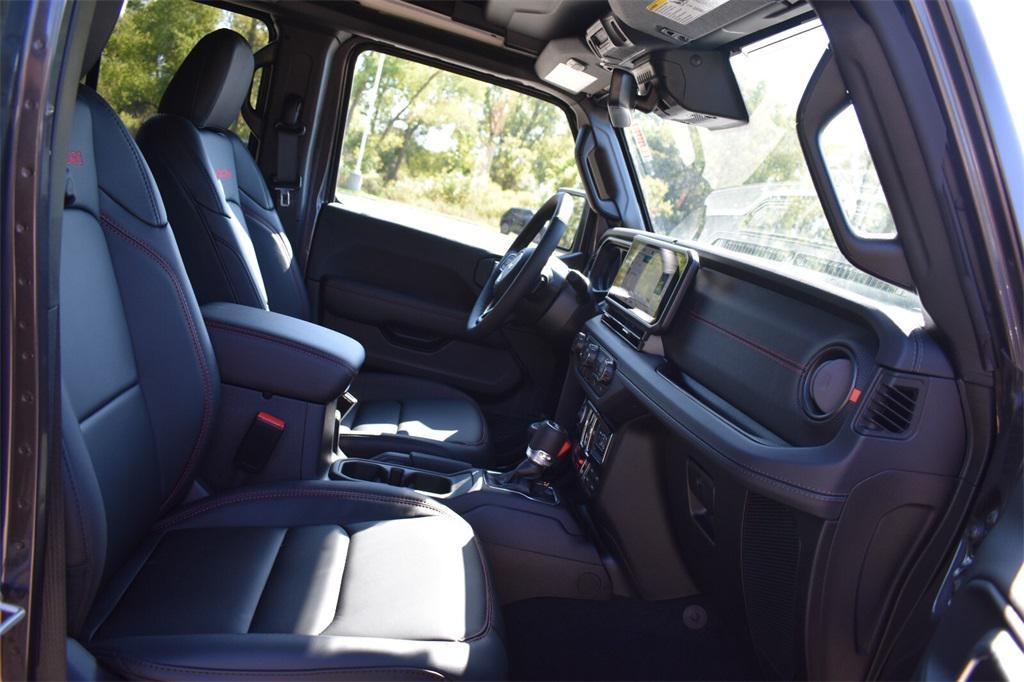 new 2025 Jeep Wrangler car, priced at $57,657