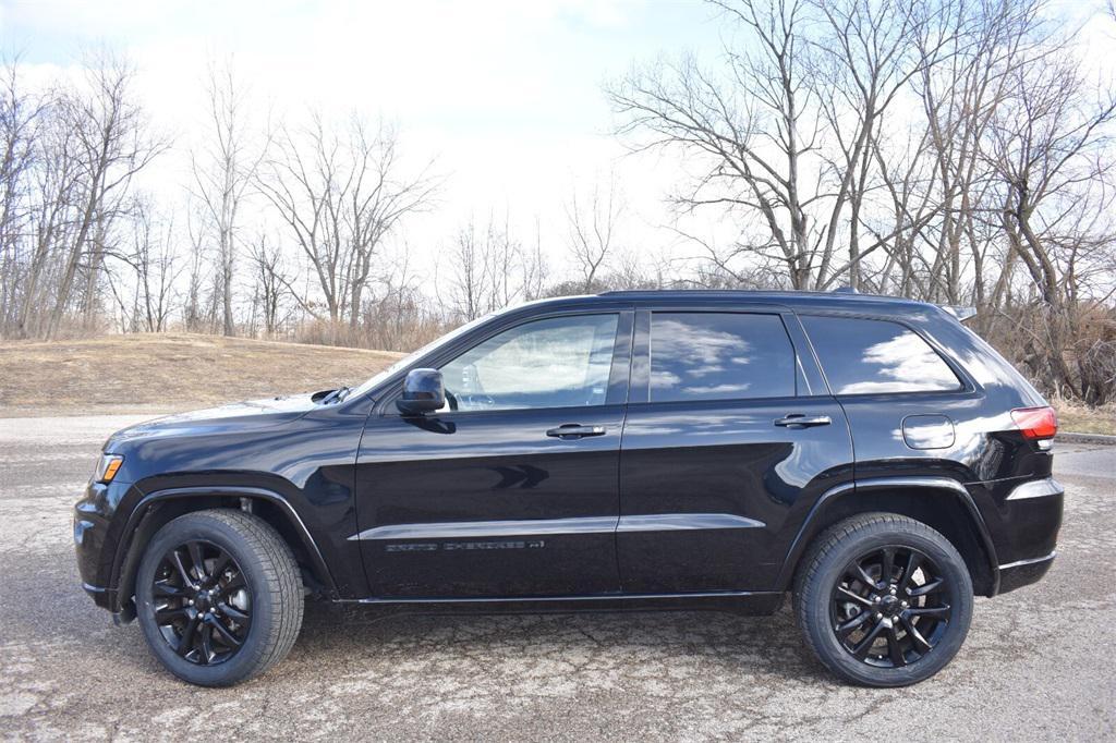used 2022 Jeep Grand Cherokee WK car, priced at $26,677