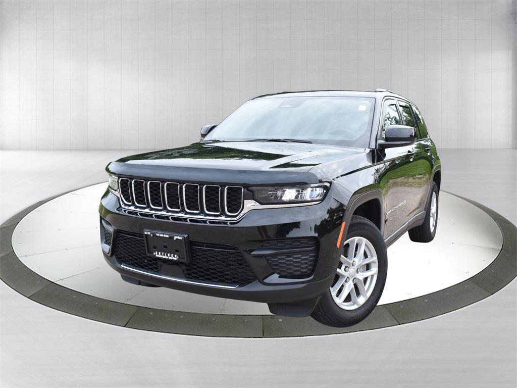 used 2024 Jeep Grand Cherokee car, priced at $33,277