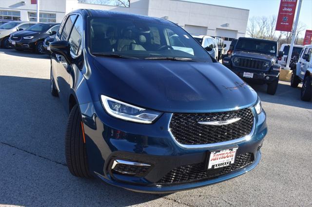 new 2025 Chrysler Pacifica car, priced at $43,323