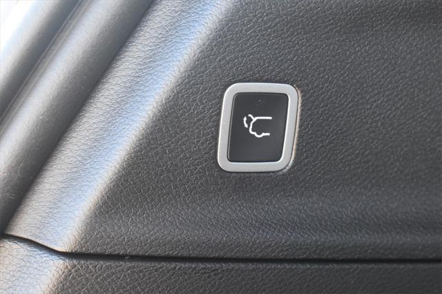 new 2025 Chrysler Pacifica car, priced at $43,323