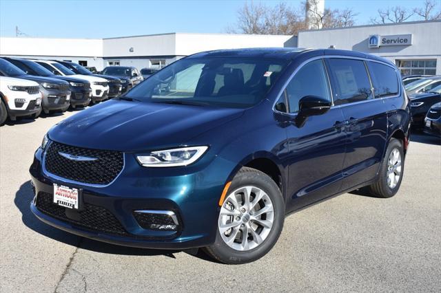 new 2025 Chrysler Pacifica car, priced at $43,323