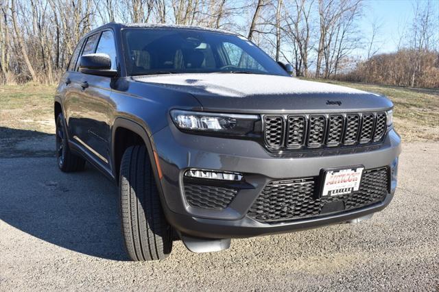 new 2024 Jeep Grand Cherokee car, priced at $48,827