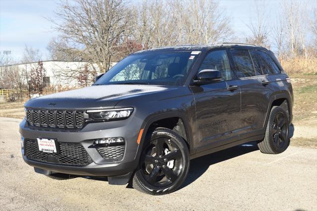 new 2024 Jeep Grand Cherokee car, priced at $48,827