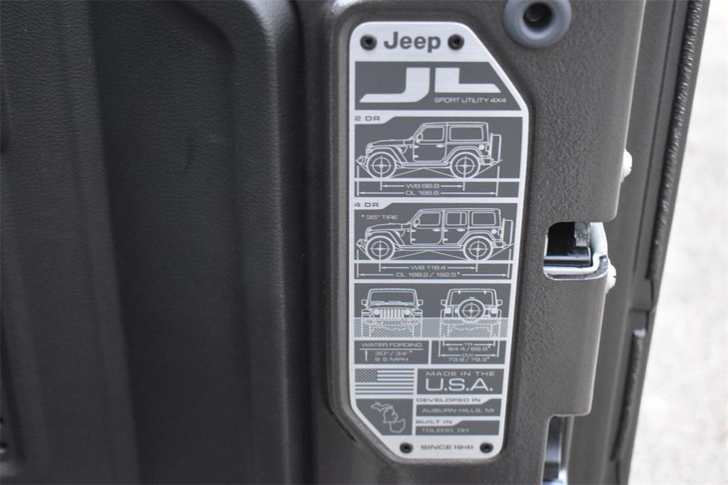 new 2025 Jeep Wrangler car, priced at $42,958