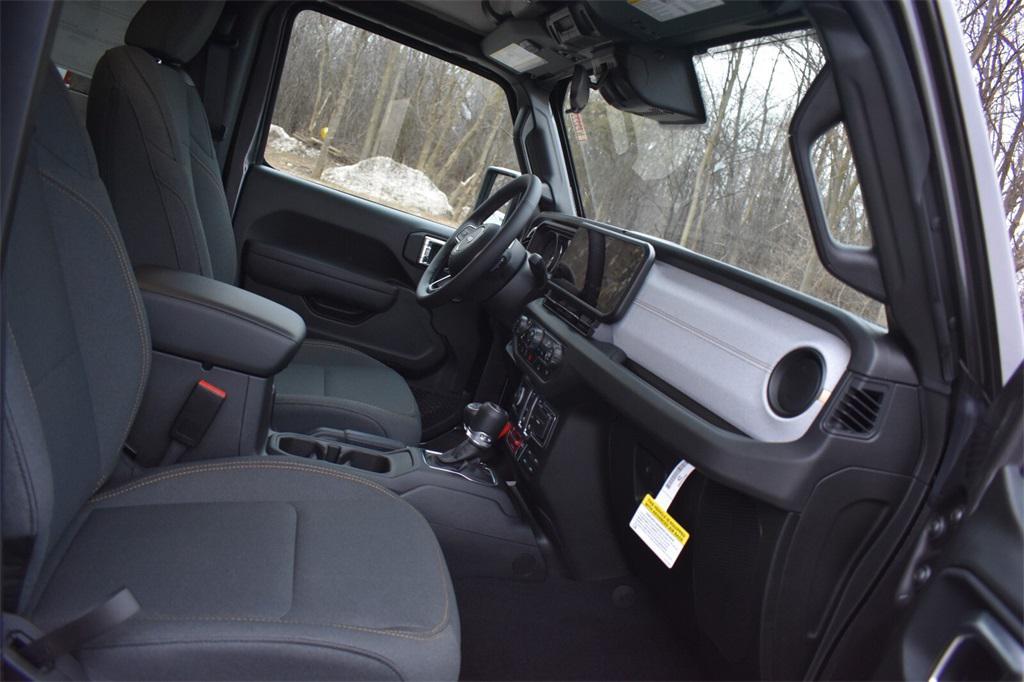 new 2025 Jeep Wrangler car, priced at $42,958